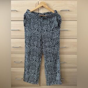 Ann Taylor LOFT Womans Pants Black & White Geometric Printed Striaght Size 4